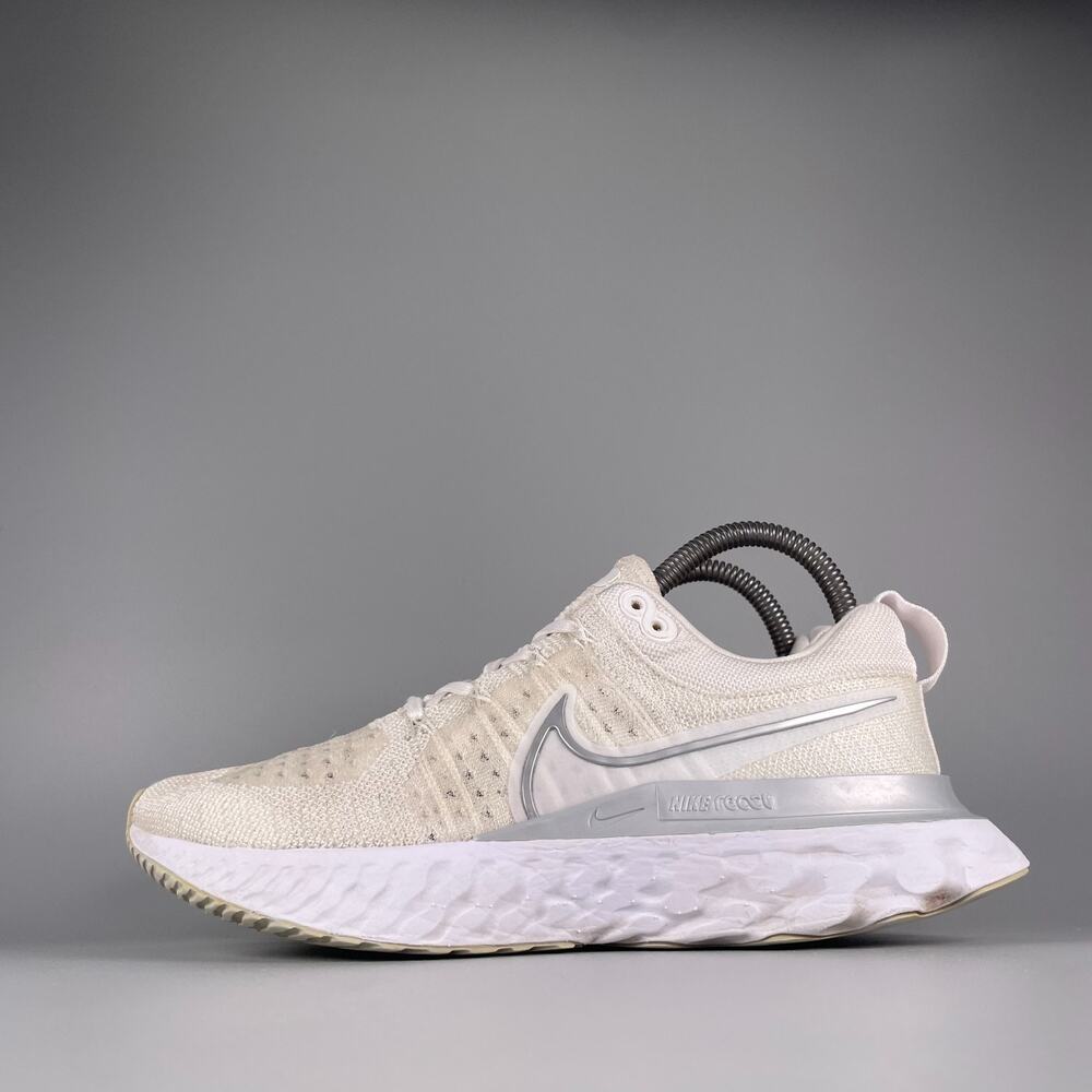 Nike React Infinity Run Flyknit 2 Women's Size 7.5 White Silver Running Sneakers